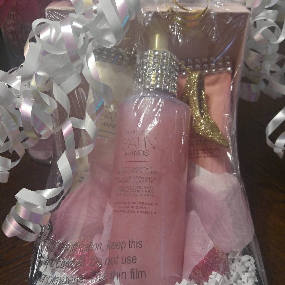 Satin Hands Pampering Set limited edition